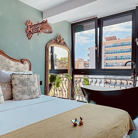 Alhambra Deco Homtels Apartment Torremolinos Bagian luar foto