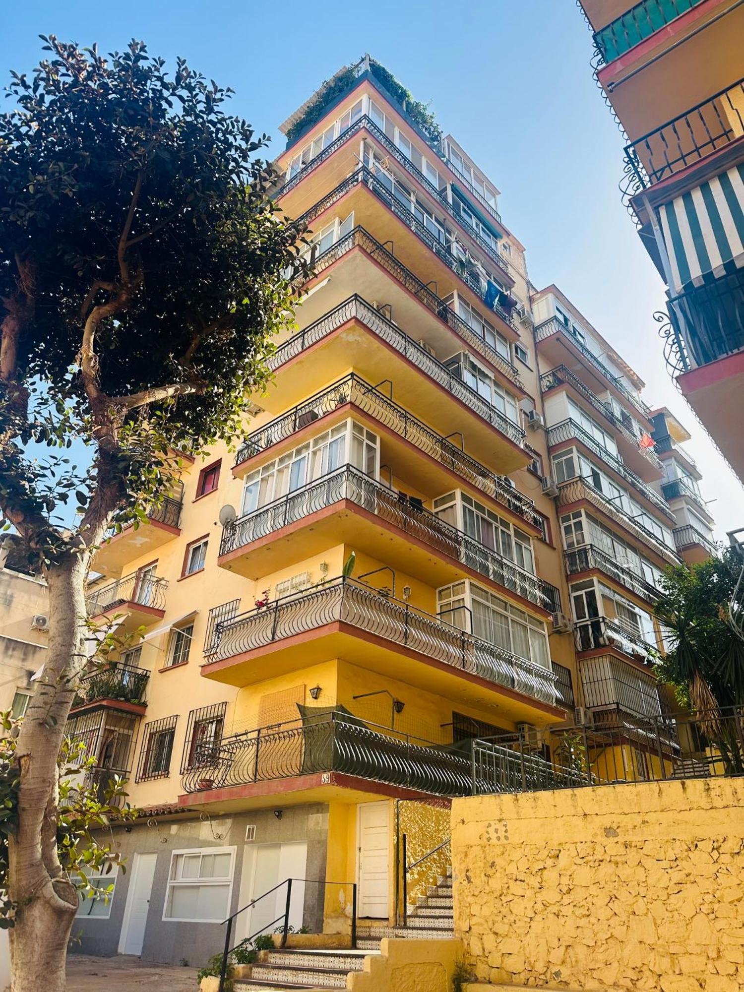 Alhambra Deco Homtels Apartment Torremolinos Bagian luar foto