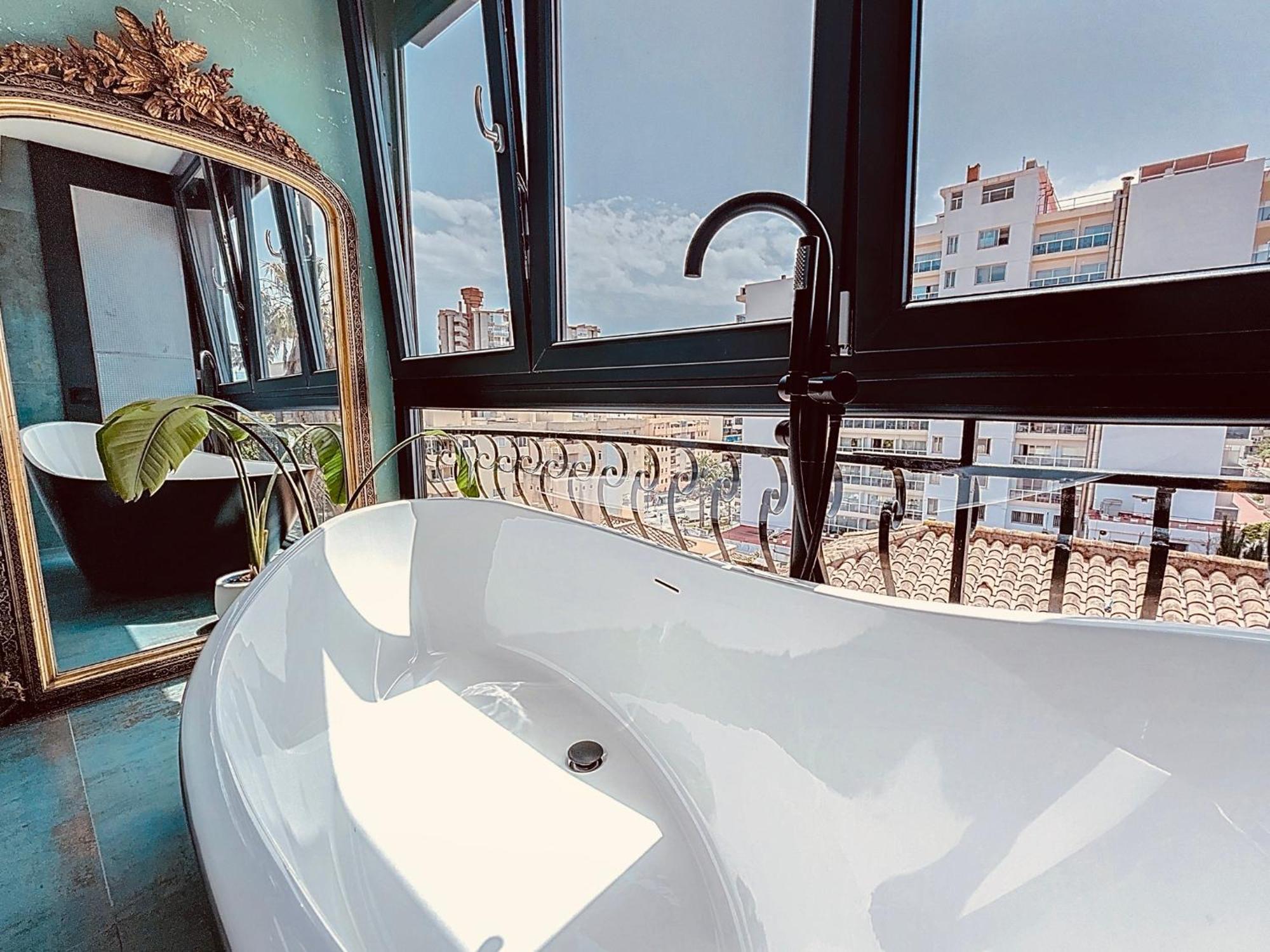 Alhambra Deco Homtels Apartment Torremolinos Bagian luar foto